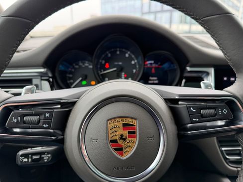 Certified 2023 Porsche Macan image 33