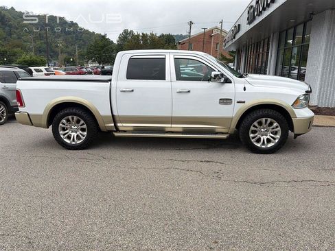 Used 2016 RAM 1500 Laramie Longhorn w/ Convenience Group AWD/4WD image 4