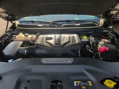 Certified 2023 Jeep Grand Wagoneer Series III w/ Rear Seat Video Group 1 AWD/4WD image 27