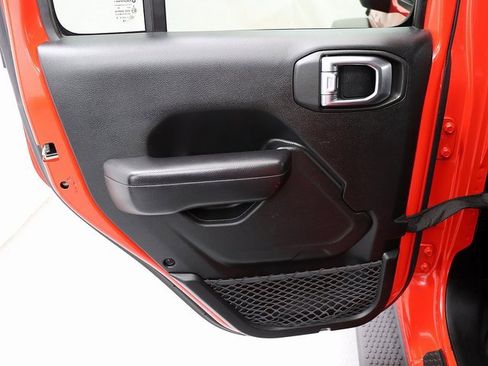 Used 2018 Jeep Wrangler Unlimited Sport S image 25