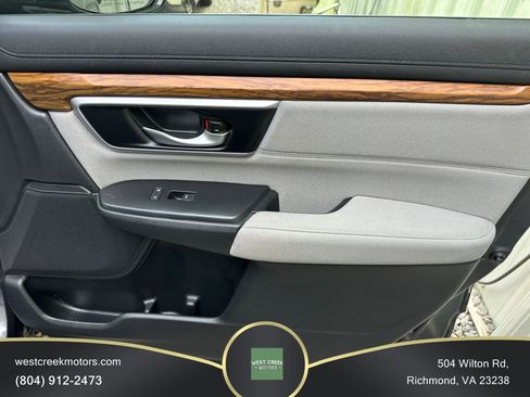 Used 2018 Honda CR-V EX image 16