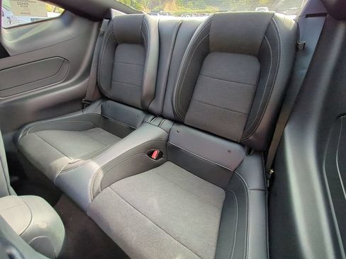 Used 2025 Ford Mustang Coupe RWD image 18