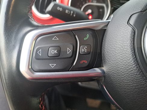Used 2022 Jeep Gladiator Rubicon w/ LED Lighting Group AWD/4WD image 16