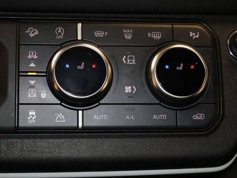 Used 2024 Land Rover Defender 110 S AWD/4WD image 56