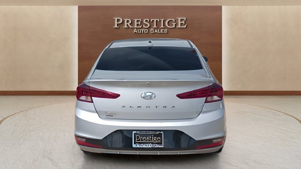 Used 2020 Hyundai Elantra SEL FWD image 8
