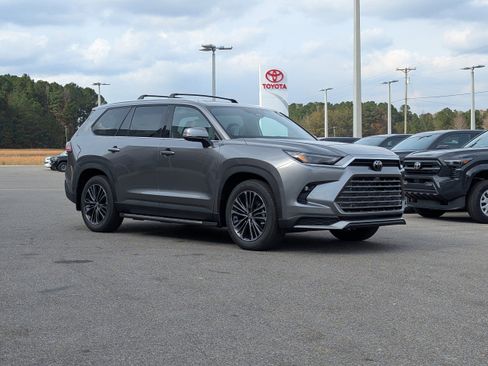 New 2026 Toyota Grand Highlander AWD Hybrid image 7