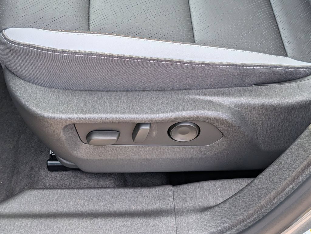 New 2026 Buick Envision Sport Touring AWD/4WD image 7