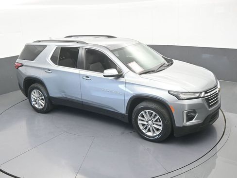 Used 2023 Chevrolet Traverse LT FWD image 52