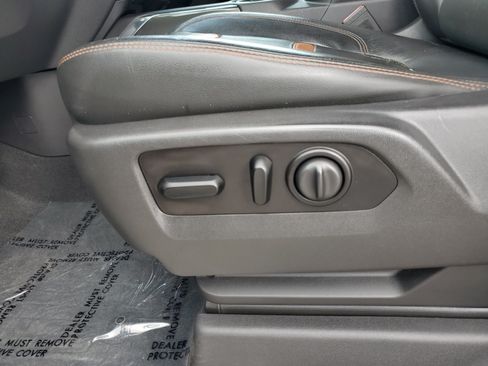 Used 2020 GMC Sierra 1500 AT4 w/ AT4 Premium Package AWD/4WD image 14