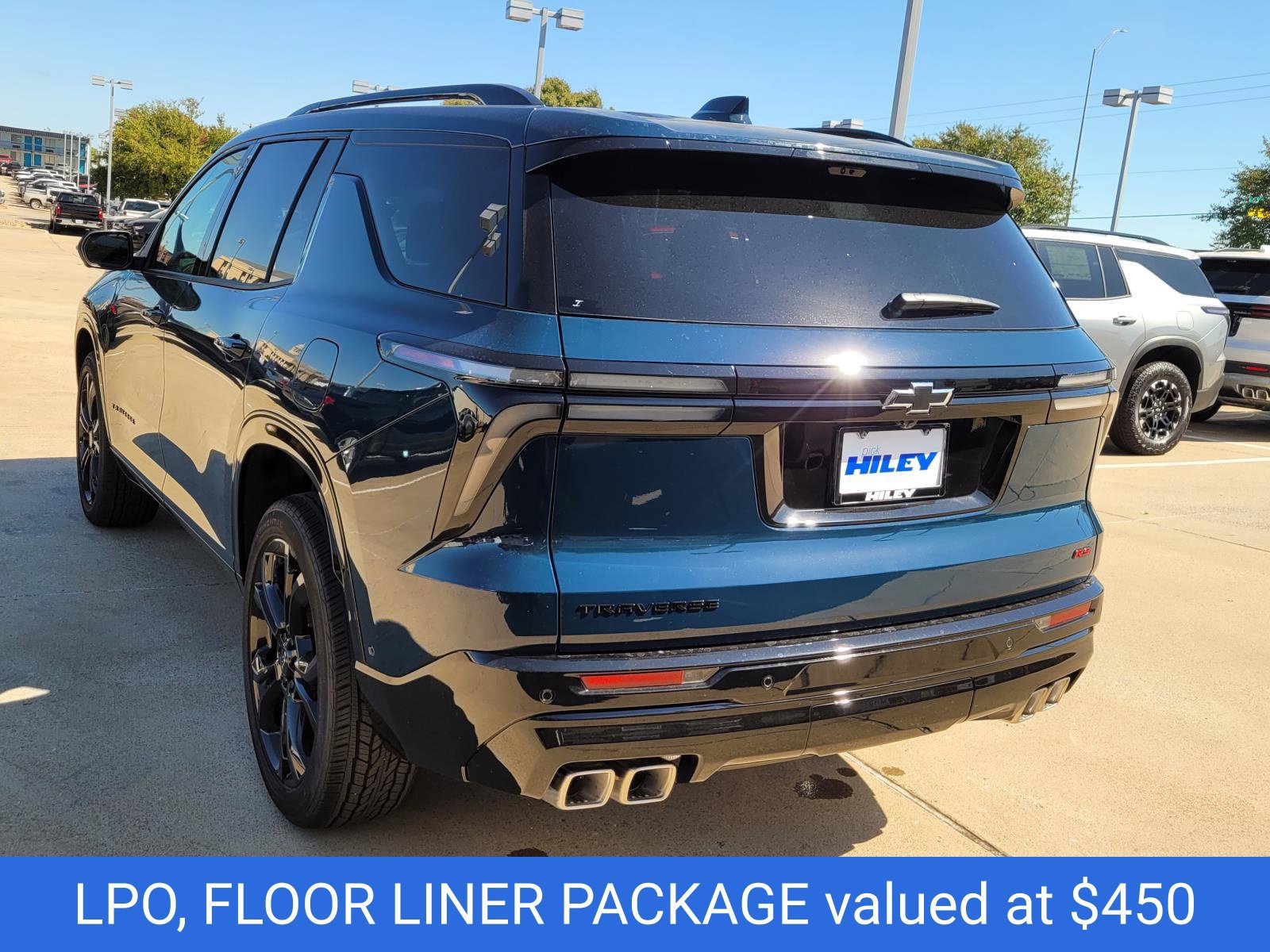 New 2027 Chevrolet Traverse RS w/ LPO, Floor Liner Package FWD image 3