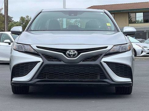 Certified 2021 Toyota Camry SE FWD image 10
