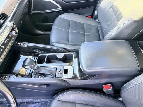 Used 2020 Kia Telluride EX w/ EX Premium Package FWD image 20