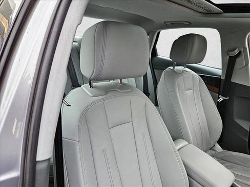 Used 2020 Audi A4 2.0T Premium w/ Convenience Package image 21