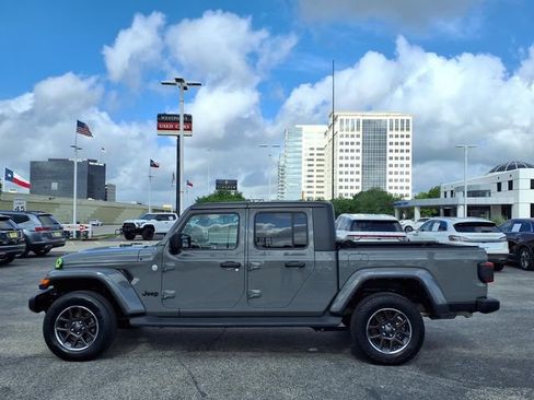 Used 2021 Jeep Gladiator Sport AWD/4WD image 24