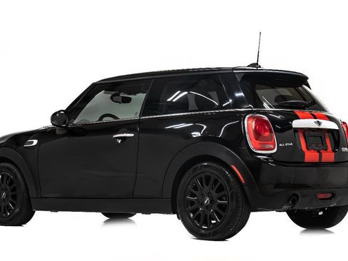 Used 2015 MINI Cooper 2-Door Hardtop FWD image 4
