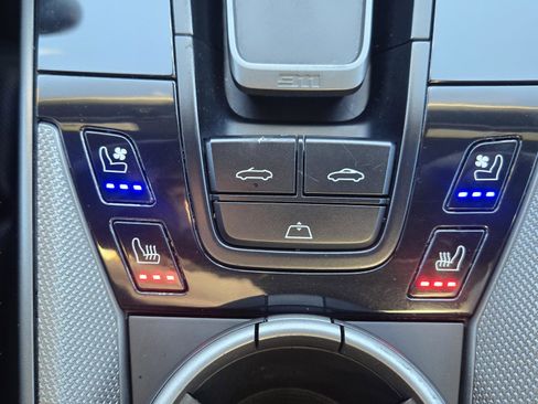 Used 2021 Porsche 911 Carrera w/ Premium Package image 25