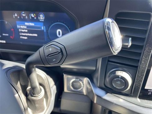 New 2026 Ford F250 Lariat w/ Black Appearance Package image 25