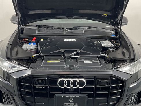 Used 2019 Audi Q8 Prestige AWD/4WD image 26