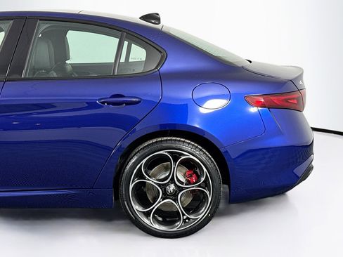 Used 2022 Alfa Romeo Giulia Ti w/ Active Assist Plus Package image 46