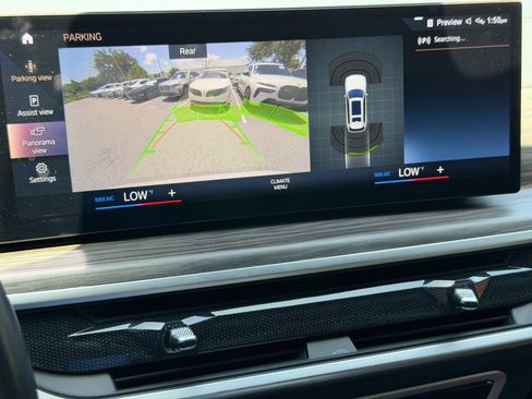 Used 2023 BMW X7 xDrive40i w/ M Sport Package AWD/4WD image 28