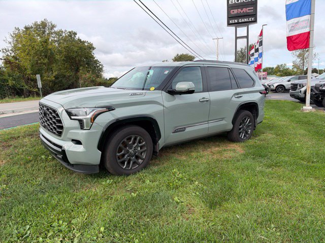 Used 2026 Toyota Sequoia Platinum AWD/4WD image 9