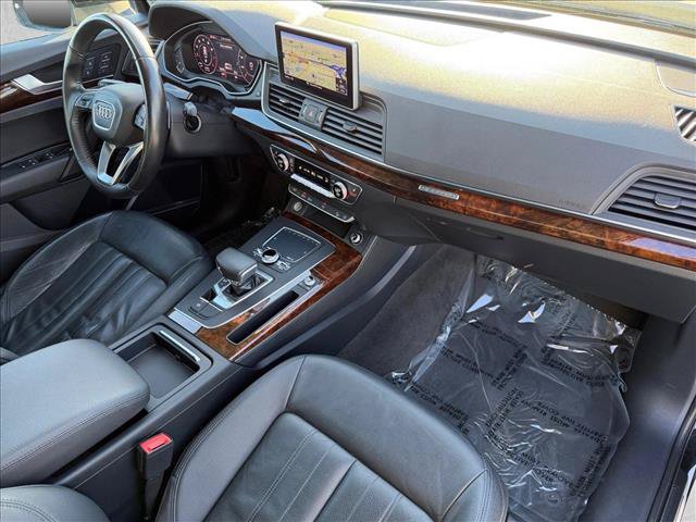 Used 2018 Audi Q5 2.0T Premium Plus w/ Premium Plus Package AWD/4WD image 25