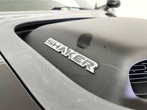 Used 2016 Dodge Challenger R/T RWD image 22