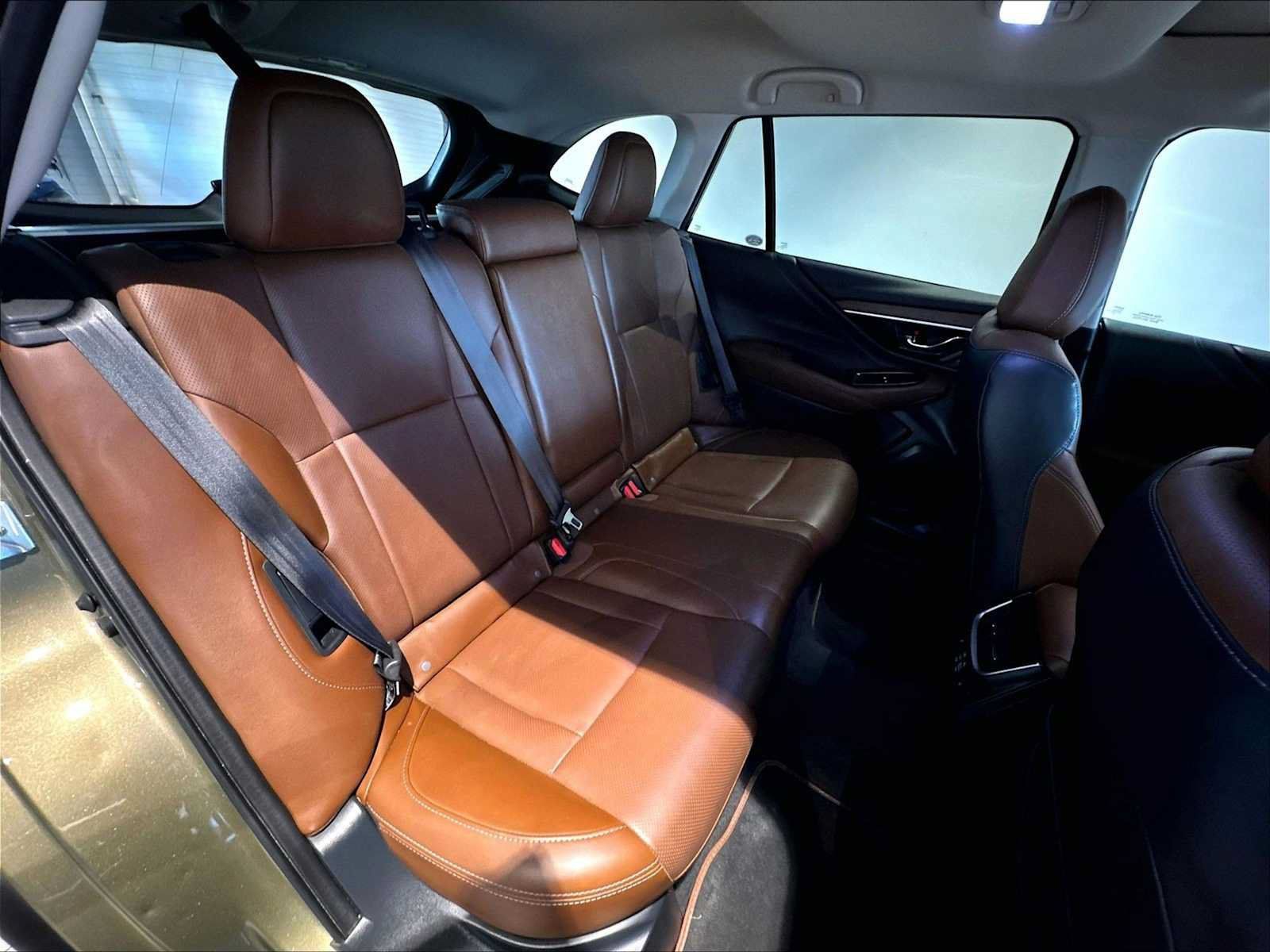 Used 2023 Subaru Outback Touring AWD/4WD image 32