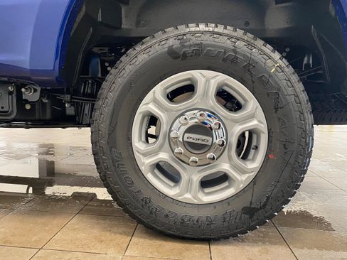 New 2026 Ford F250 XLT w/ FX4 Off-Road Package AWD/4WD image 18