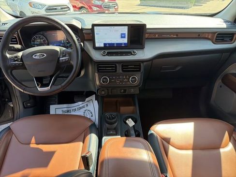 Used 2022 Ford Maverick Lariat w/ Lariat Luxury Package image 16