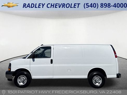 Certified 2024 Chevrolet Express 2500 Work Van w/ Driver Convenience Package image 12
