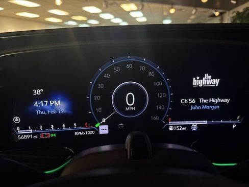 Used 2023 Cadillac Escalade ESV Premium Luxury image 19