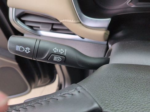 Used 2022 Chevrolet Traverse LT w/ LPO, Cargo Package image 30