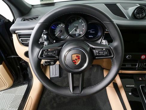 New 2026 Porsche Macan AWD/4WD image 9