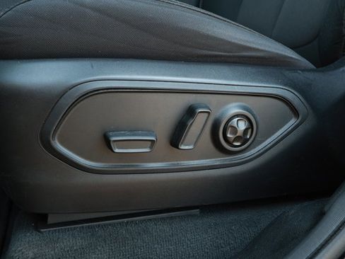 Certified 2023 Jeep Grand Cherokee L Laredo AWD/4WD image 24