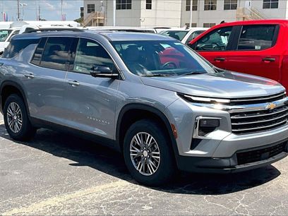 Used 2026 Chevrolet Traverse LT w/ Driver Confidence Package