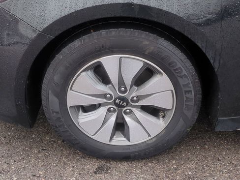 Used 2017 Kia Optima Premium w/ Hybrid Convenience Package image 13