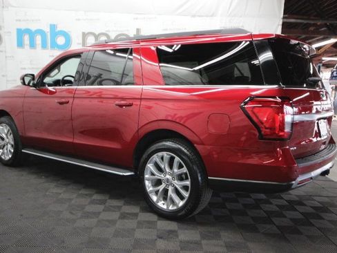 Used 2022 Ford Expedition Max XLT image 4