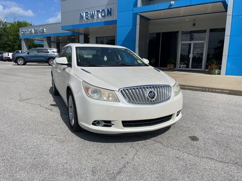 Used 2010 Buick LaCrosse CXS FWD image 2
