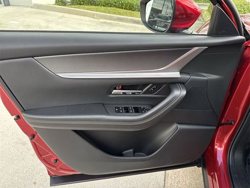 Used 2025 MAZDA CX-90 Plug-In Hybrid w/ Preferred image 39