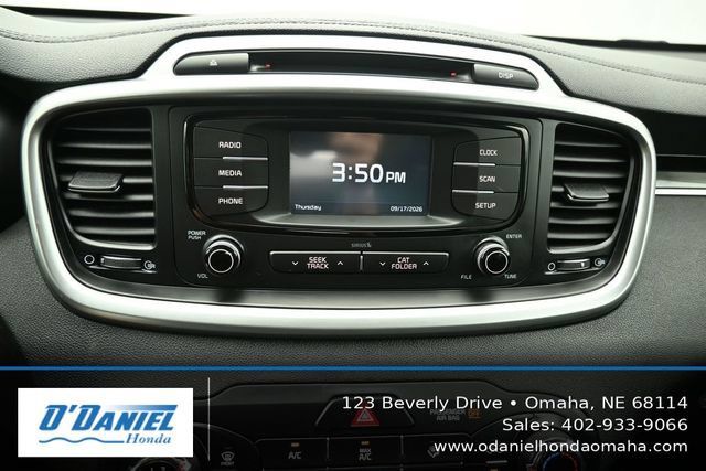 Used 2017 Kia Sorento AWD image 31