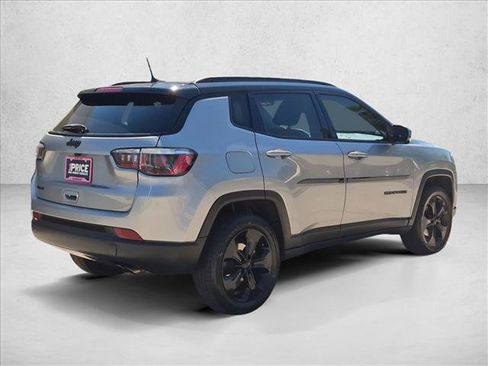 Used 2019 Jeep Compass Latitude AWD/4WD image 5