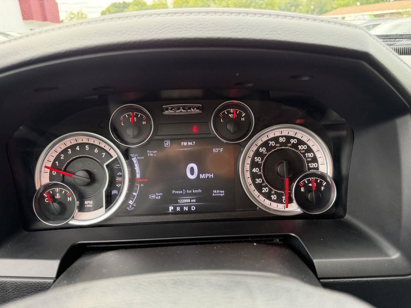 Used 2015 RAM 1500 Laramie w/ Convenience Group AWD/4WD image 13