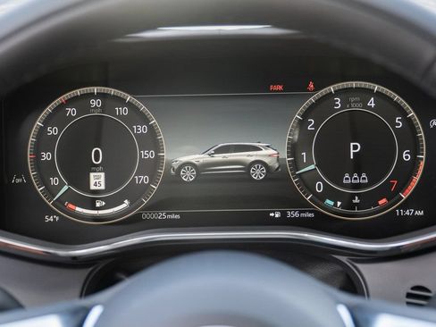 Used 2025 Jaguar F-PACE R-Dynamic S AWD/4WD image 13