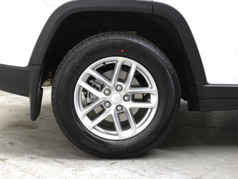 New 2025 Jeep Grand Cherokee Laredo X w/ Luxury Tech Group I image 35