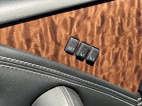 Used 2018 Nissan Armada Platinum RWD image 24