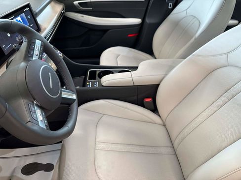 New 2025 Hyundai Sonata Limited image 20