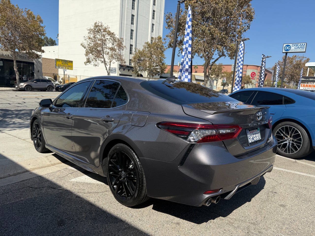 Used 2021 Toyota Camry XSE FWD image 15