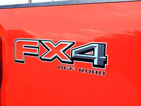 Used 2023 Ford F250 XL w/ STX Appearance Package image 8