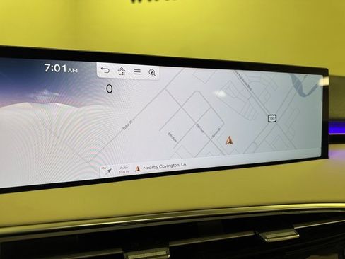 Used 2026 Genesis GV70 2.5T Select image 14